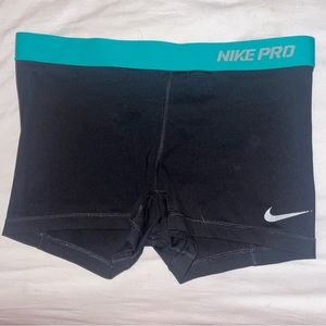 Black Nike pros